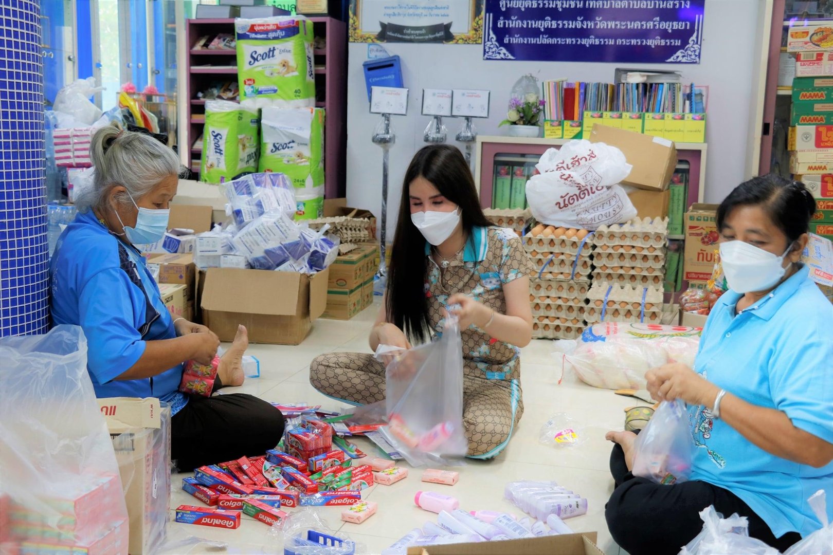 LINE_ALBUM_Ayutthaya_211220_17.jpg